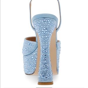 High heels sandals